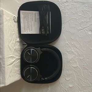 Cowin E7 Active Noise Cancelling Bluetooth Headphones